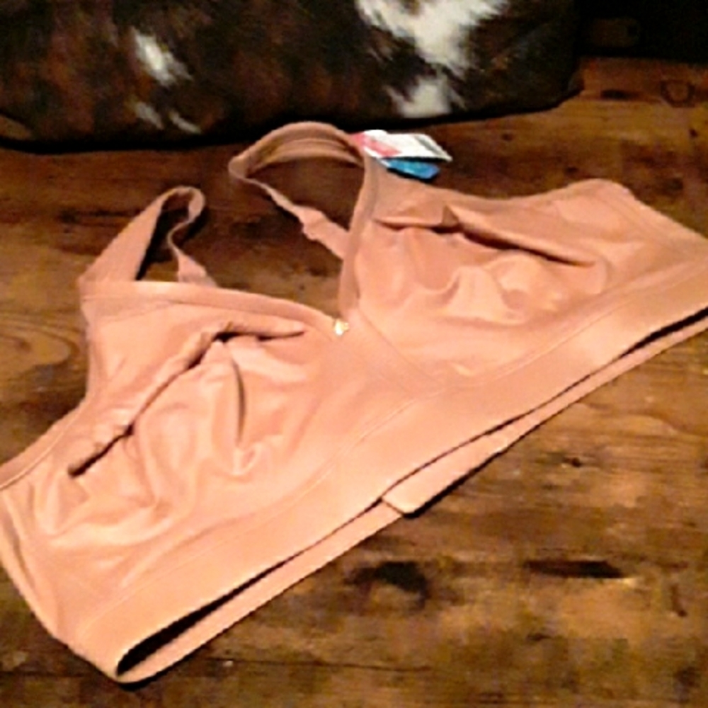 NWOT 44C Essentials Bodywear Caramel Colored Unpadded Wirefree Ice Skin B…